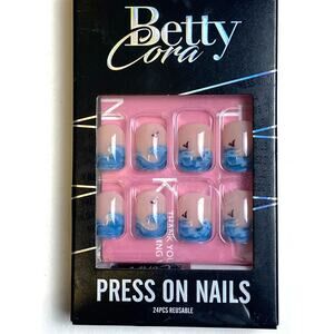 Betty Cora 24 Piece Reusable Press on Nails Pink Sea Gull Ocean Water Design